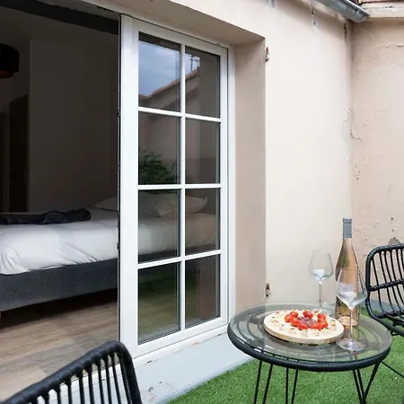 Appartement L'O-Berge - Plein centre de Saint-Tropez Extérieur photo