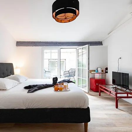 Appartement L'O-Berge - Plein centre de Saint-Tropez Extérieur photo