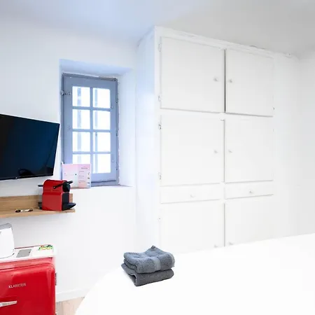 Appartement L'O-Berge - Plein centre de Saint-Tropez Extérieur photo